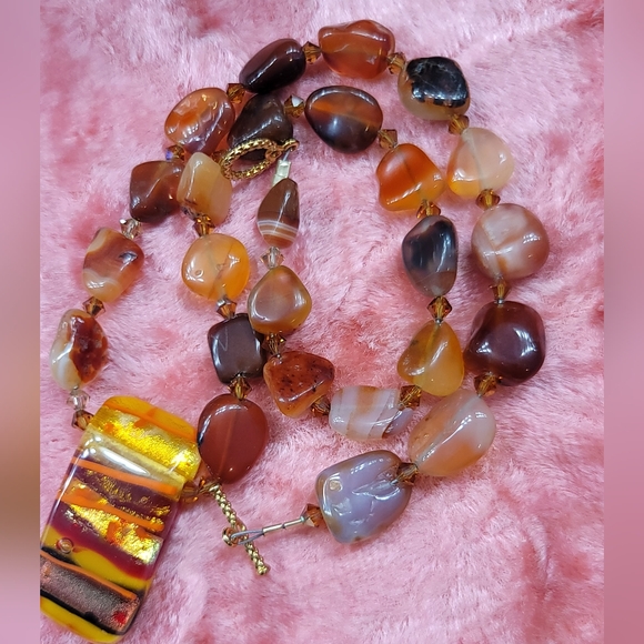 Signed Art Glass Pendant With Carnelian / Necklace /  Artisan-made / Vintage - Picture 10 of 10